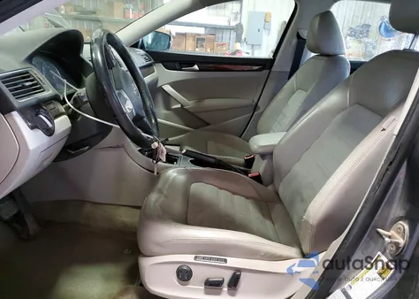 2015 Volkswagen Passat Sel z USA, uszkodzony, nr VIN 1VWCV7A33FC047897